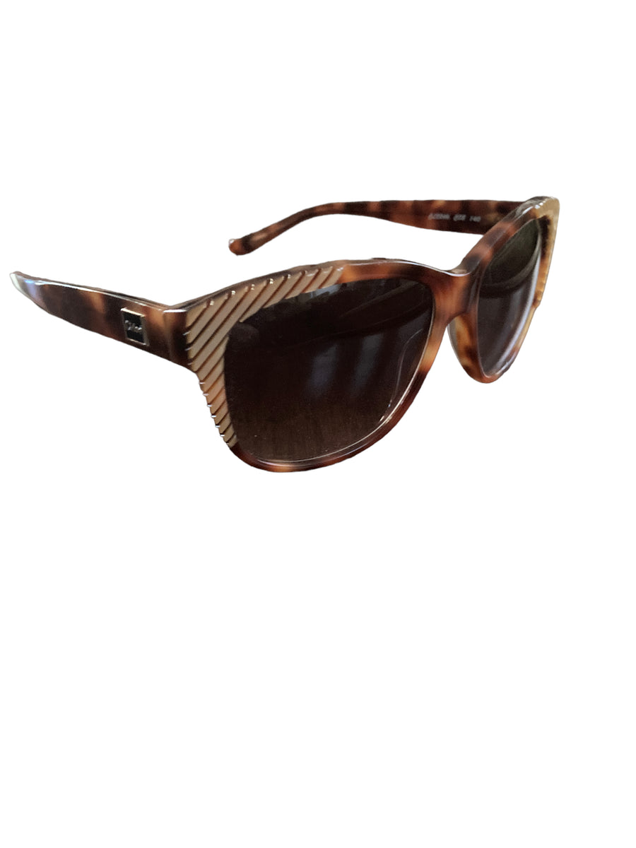 Chloe Sunglasses CL2246 Red Horn - never worn 06N000560__1800S2__PIC01__nosh  main image 2