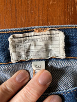 Load image into Gallery viewer, Current Elliot Raw Hem Jeans, 34
