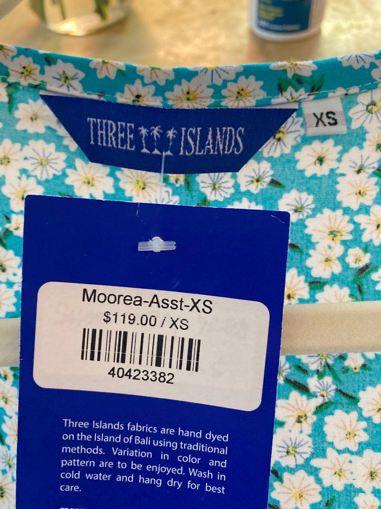 Three Islands Short Sleeve Daisy Print Wrap Dress, XS