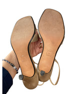 Load image into Gallery viewer, Stuart Weitzman Taupe Sandals, 9

