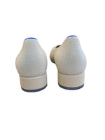 Load image into Gallery viewer, Rothy&#39;s Ecru The High Point Heel, 8

