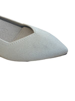 Load image into Gallery viewer, Rothy&#39;s Ecru The High Point Heel, 8
