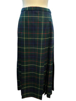 Load image into Gallery viewer, Pendleton Vintage Green Hunting Stewart Plaid Tartan Kilt, 6
