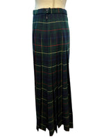 Load image into Gallery viewer, Pendleton Vintage Green Hunting Stewart Plaid Tartan Kilt, 6
