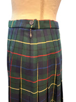 Load image into Gallery viewer, Pendleton Vintage Green Hunting Stewart Plaid Tartan Kilt, 6
