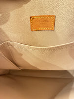 Load image into Gallery viewer, Louis Vuitton Monogram Sac Plat Tote
