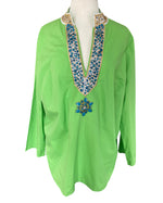 Load image into Gallery viewer, NicoBlu &quot;Madison&quot; tunic in Lime Green, 1X
