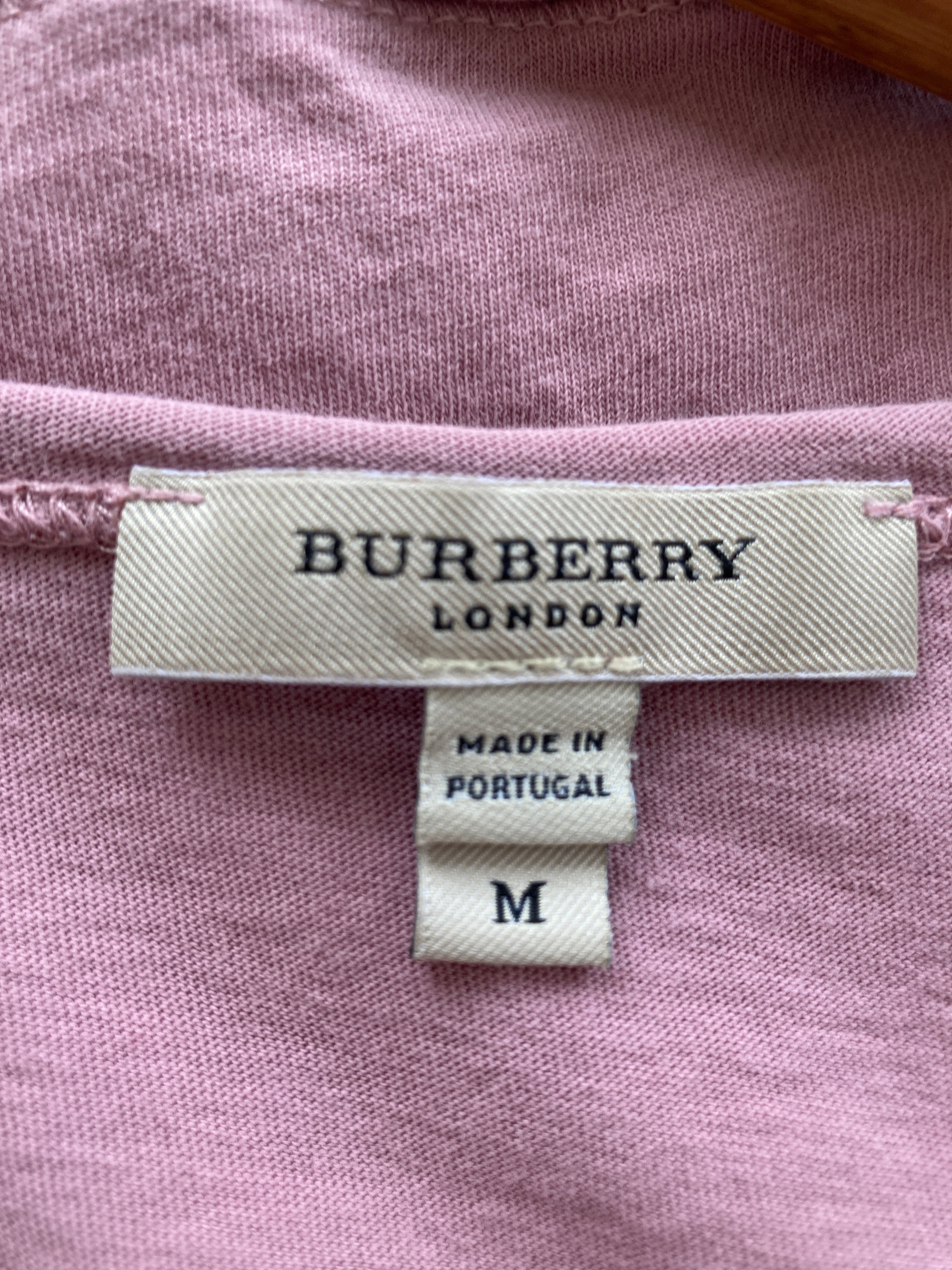 Burberry T-shirt, M