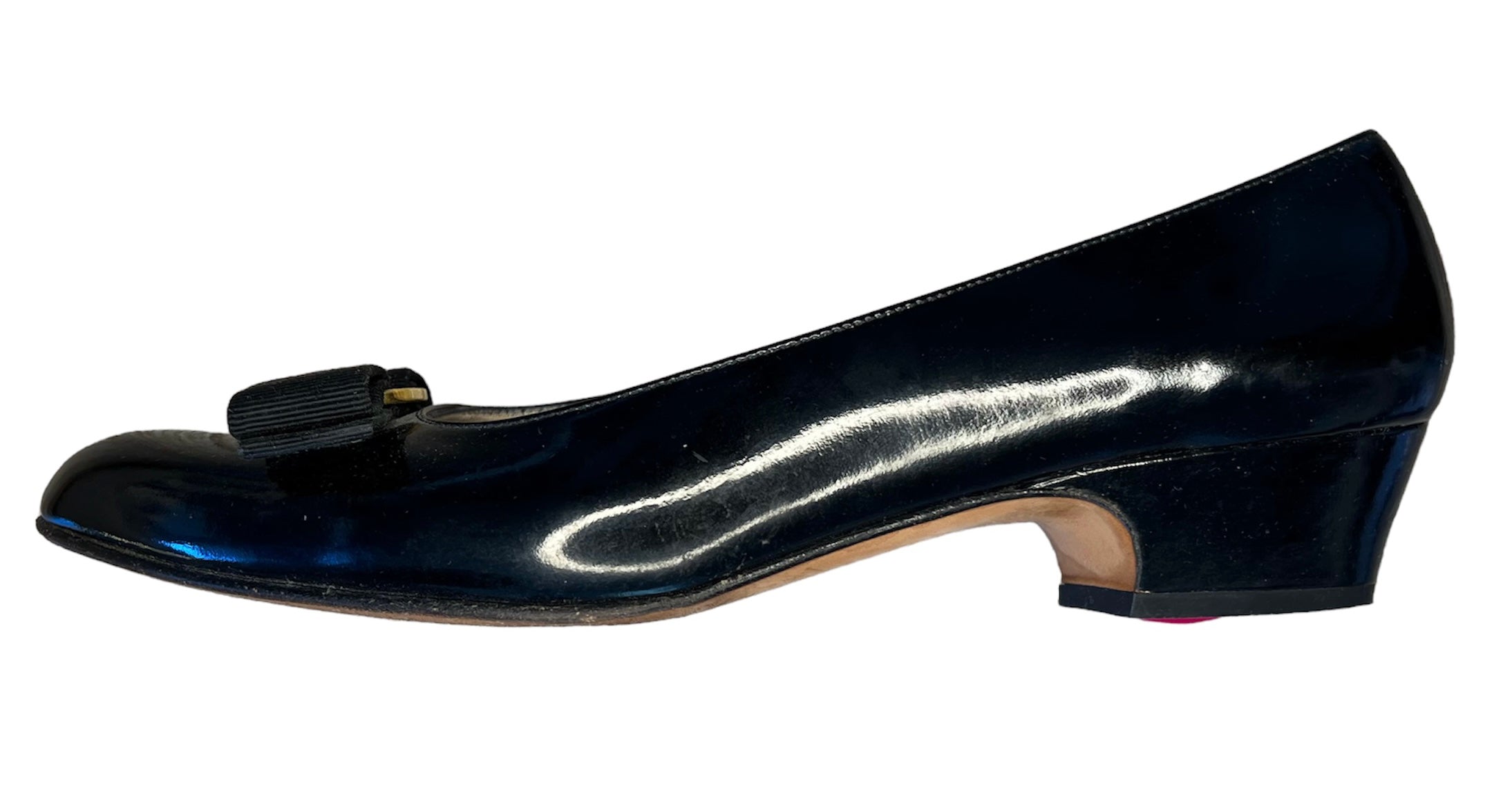 Classic Ferragamo Black Patent Leather Bow Low Heel Ballerina, 8AA